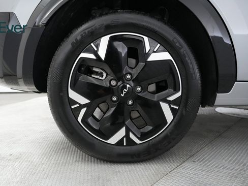 Used 2023 Kia Niro Wind image 18