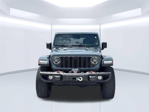 Used 2025 Jeep Wrangler Unlimited Rubicon AWD/4WD image 12