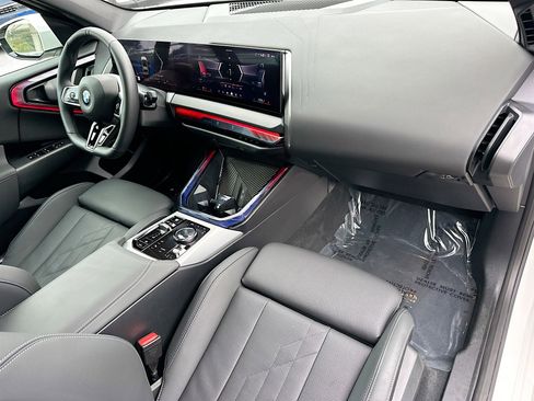 Used 2025 BMW X3 xDrive30i w/ M Sport Package image 33