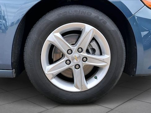Used 2024 Chevrolet Malibu LT FWD image 10