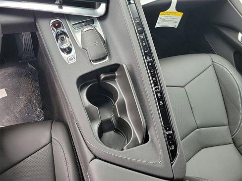 New 2025 Chevrolet Corvette E-Ray image 12