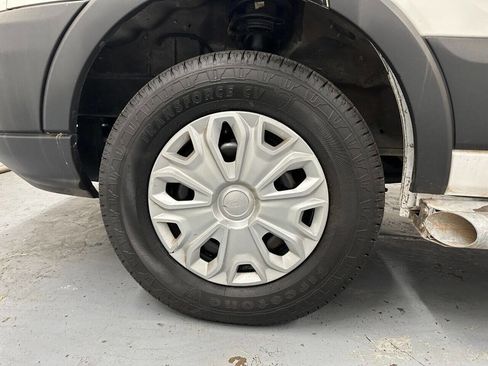 Used 2015 Ford Transit 250 130 Low Roof w/ Exterior Upgrade Package image 19