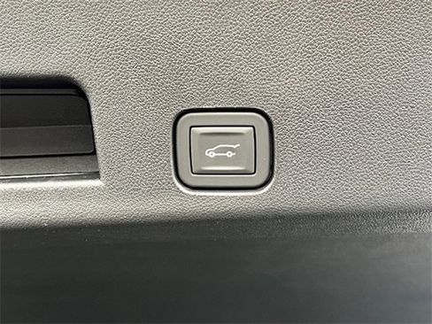 New 2025 Buick Enclave Preferred w/ LPO, Floor Liner Package image 39