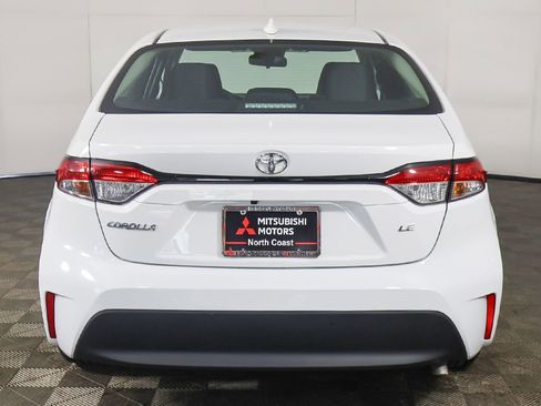 Used 2024 Toyota Corolla LE FWD image 9
