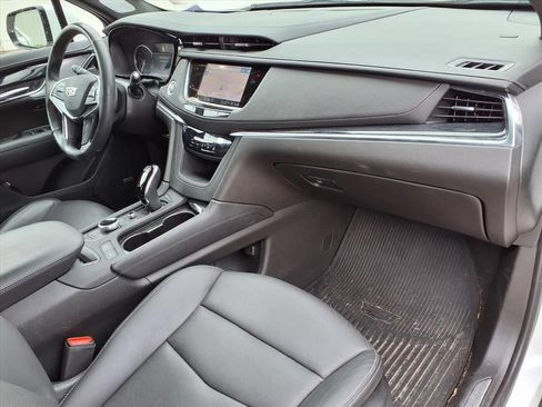 Used 2024 Cadillac XT5 Premium Luxury FWD image 8