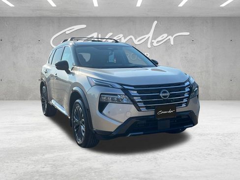 New 2026 Nissan Rogue Platinum w/ Platinum Premium Package image 2