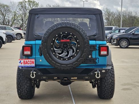 Used 2020 Jeep Wrangler Sport image 5