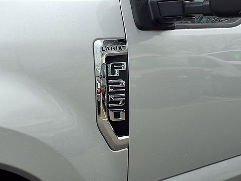 Used 2017 Ford F250 Lariat w/ Lariat Ultimate Package image 32