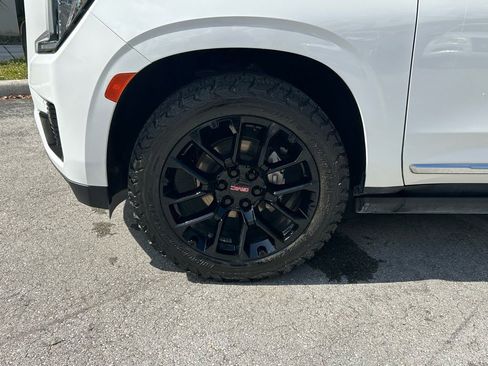 Used 2022 GMC Yukon Denali image 34
