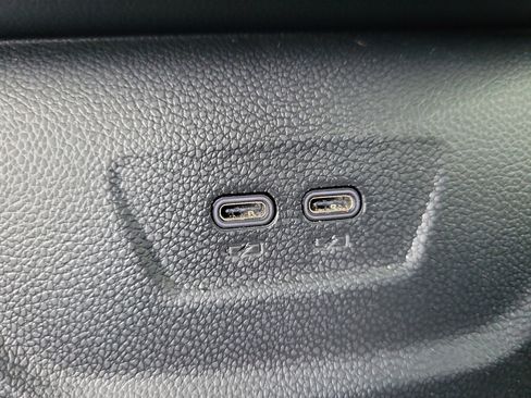 Used 2024 Chevrolet Blazer EV LT AWD/4WD image 13