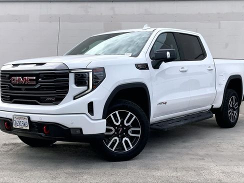 Used 2023 GMC Sierra 1500 AT4 w/ AT4 Premium Package AWD/4WD image 1