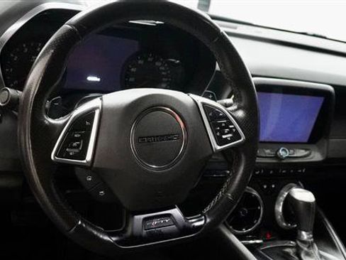 Used 2017 Chevrolet Camaro SS RWD image 9