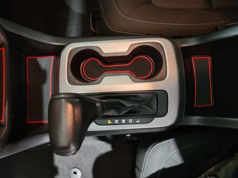 Used 2020 Chevrolet Colorado LT w/ Colorado RST Special Edition image 27