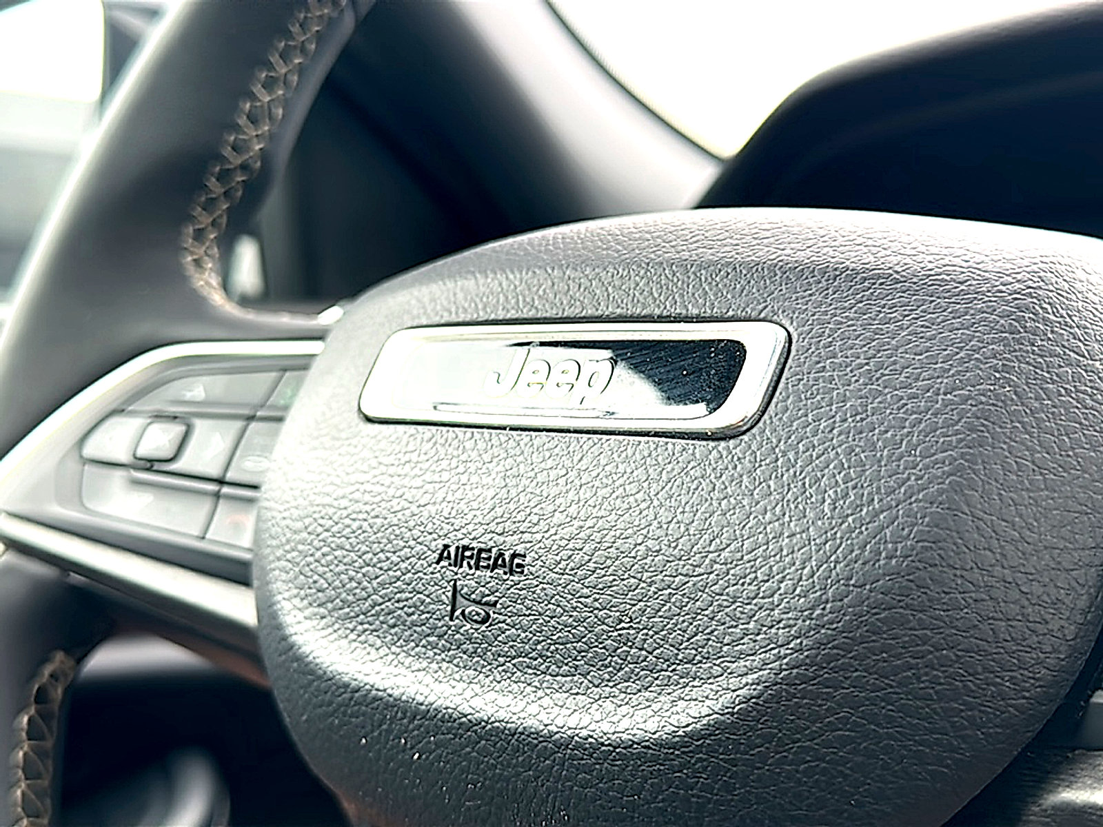Used 2024 Jeep Grand Cherokee Limited 4xe AWD/4WD image 33
