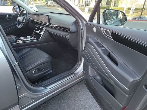 Used 2025 Genesis GV80 2.5T Standard image 41