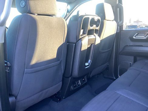 Used 2024 Chevrolet Silverado 1500 RST w/ Z71 Off-Road Package image 15