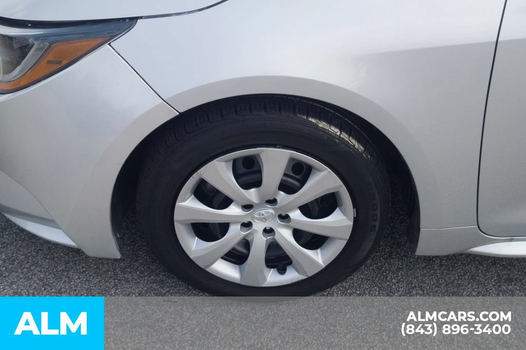 Used 2024 Toyota Corolla LE FWD image 12