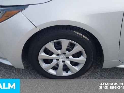 Used 2024 Toyota Corolla LE FWD image 12