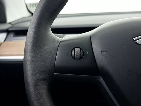 Used 2023 Tesla Model 3 Standard Range RWD image 36