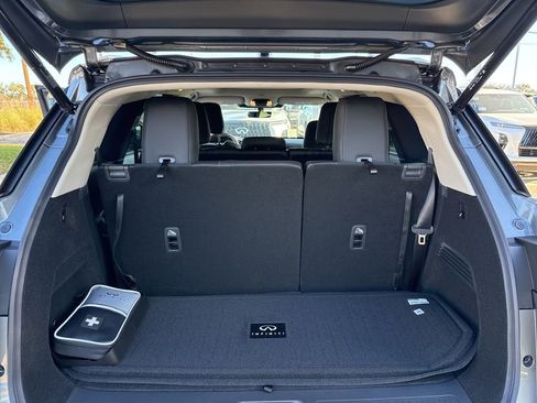 Certified 2026 INFINITI QX60 Luxe w/ Cargo Package AWD/4WD image 37