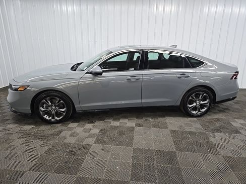 Used 2023 Honda Accord EX-L image 5