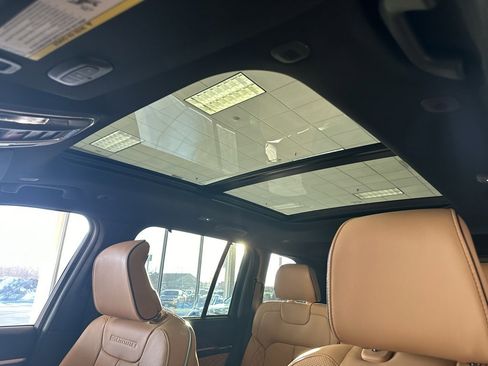 New 2025 Jeep Grand Cherokee Summit w/ Luxury Tech Group V image 31