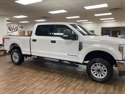 Used 2019 Ford F250 XLT image 6