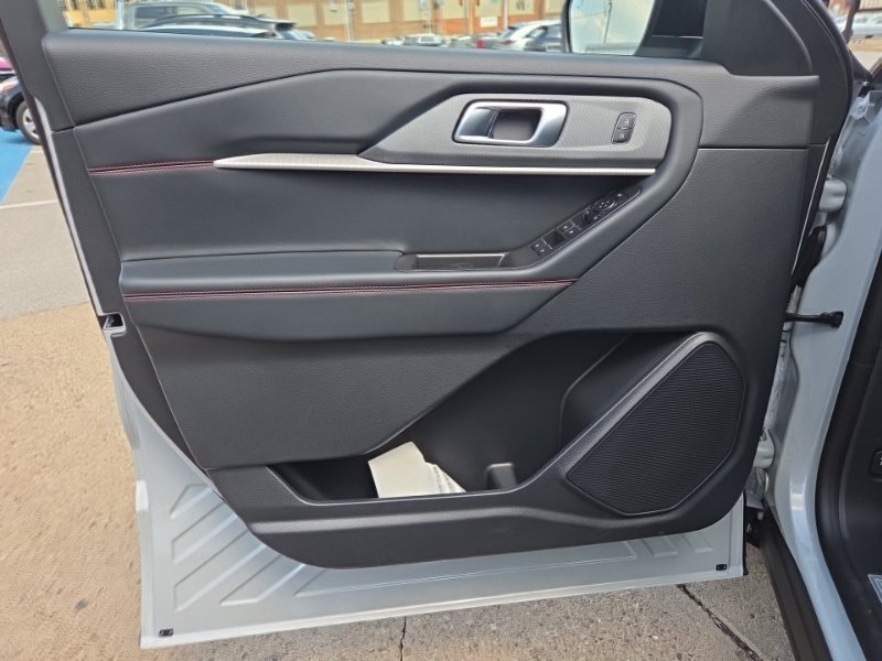 New 2026 Ford Explorer ST-Line AWD/4WD image 25