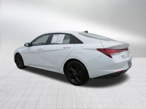 Used 2021 Hyundai Elantra SEL image 6