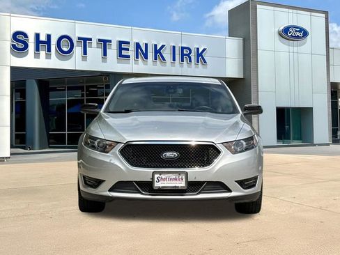 Used 2013 Ford Taurus SHO image 2