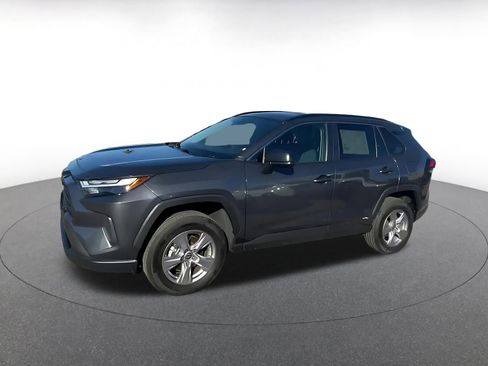 Used 2025 Toyota RAV4 LE image 7