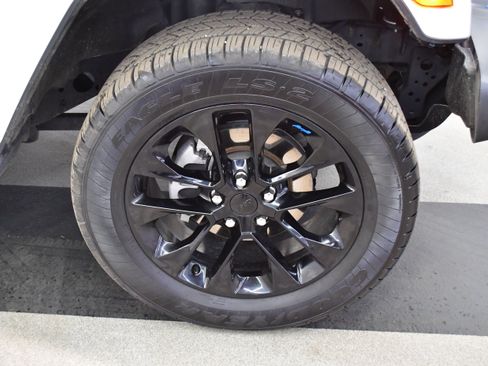 Used 2022 Jeep Wrangler Unlimited Sahara w/ Cold Weather Group image 55