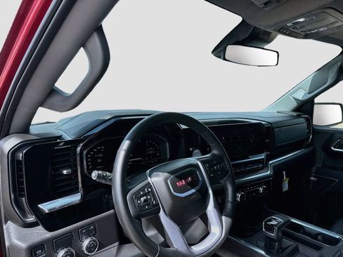 Used 2025 GMC Sierra 1500 SLT RWD image 12