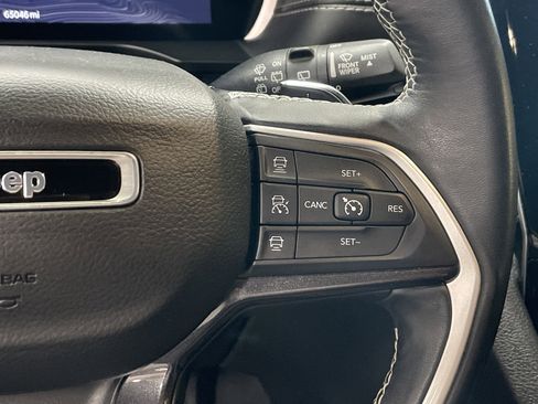 Used 2022 Jeep Grand Cherokee Altitude RWD image 20