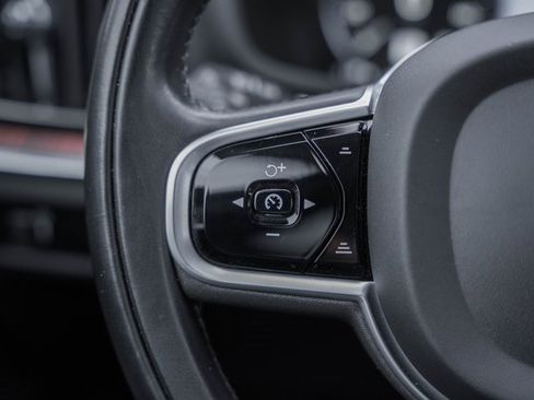 Used 2021 Volvo S60 T5 Momentum w/ Protection Package Premier image 30