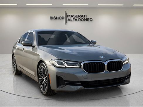 Used 2023 BMW 530i w/ Executive Package image 1