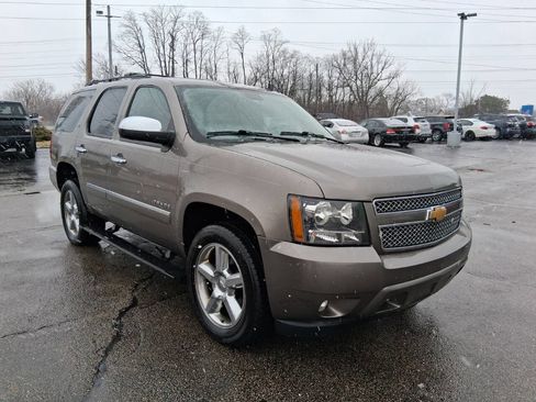 Used 2012 Chevrolet Tahoe LTZ image 3