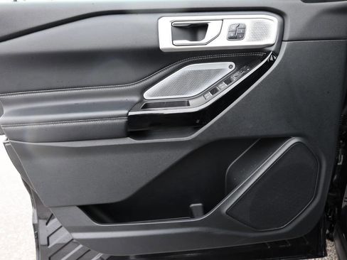 Used 2021 Ford Explorer ST w/ Equipment Group 401A image 12