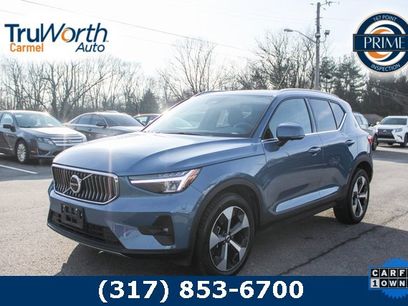 Used 2025 Volvo XC40 B5 Plus
