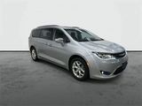 Used 2018 Chrysler Pacifica Limited image 5