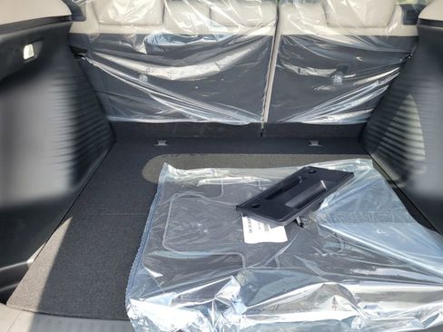 New 2026 Honda HR-V EX-L image 30