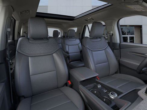 New 2026 Ford Explorer Active w/ Active Comfort Package image 10
