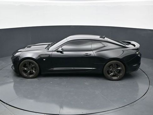 Used 2021 Chevrolet Camaro SS RWD image 30