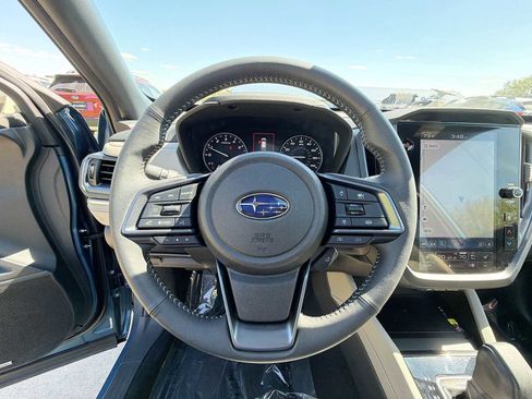 Used 2025 Subaru Forester Limited AWD/4WD image 20