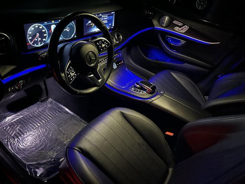 Used 2020 Mercedes-Benz E 350 4MATIC Sedan w/ Parking Assistance Package image 21