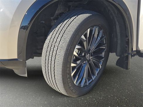 Used 2024 Nissan Rogue Platinum image 36