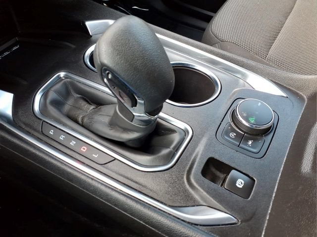 Used 2023 Chevrolet Traverse LT FWD image 23