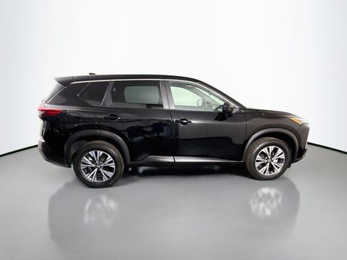 Used 2022 Nissan Rogue SV FWD image 11
