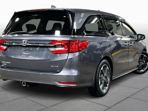 Used 2023 Honda Odyssey Elite image 12