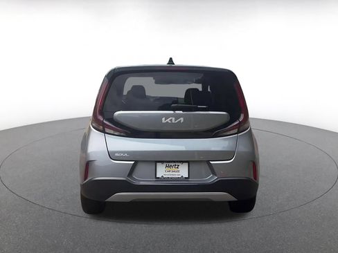 Used 2025 Kia Soul LX w/ LX Technology Package FWD image 12